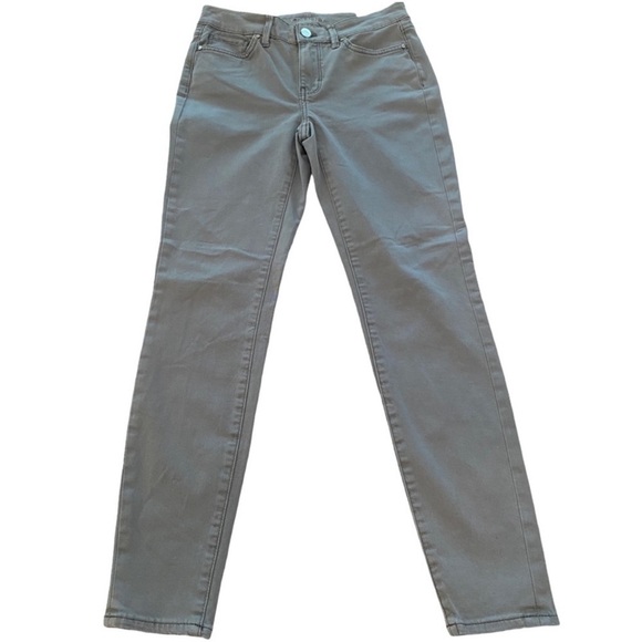 White House Black Market The Mid Rise Skinny Ankle Jean - Picture 1 of 5